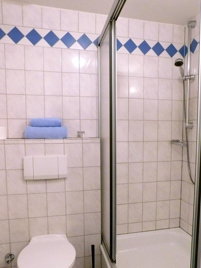 Das Weiss Blaue Haus Dusseldorf Room photo